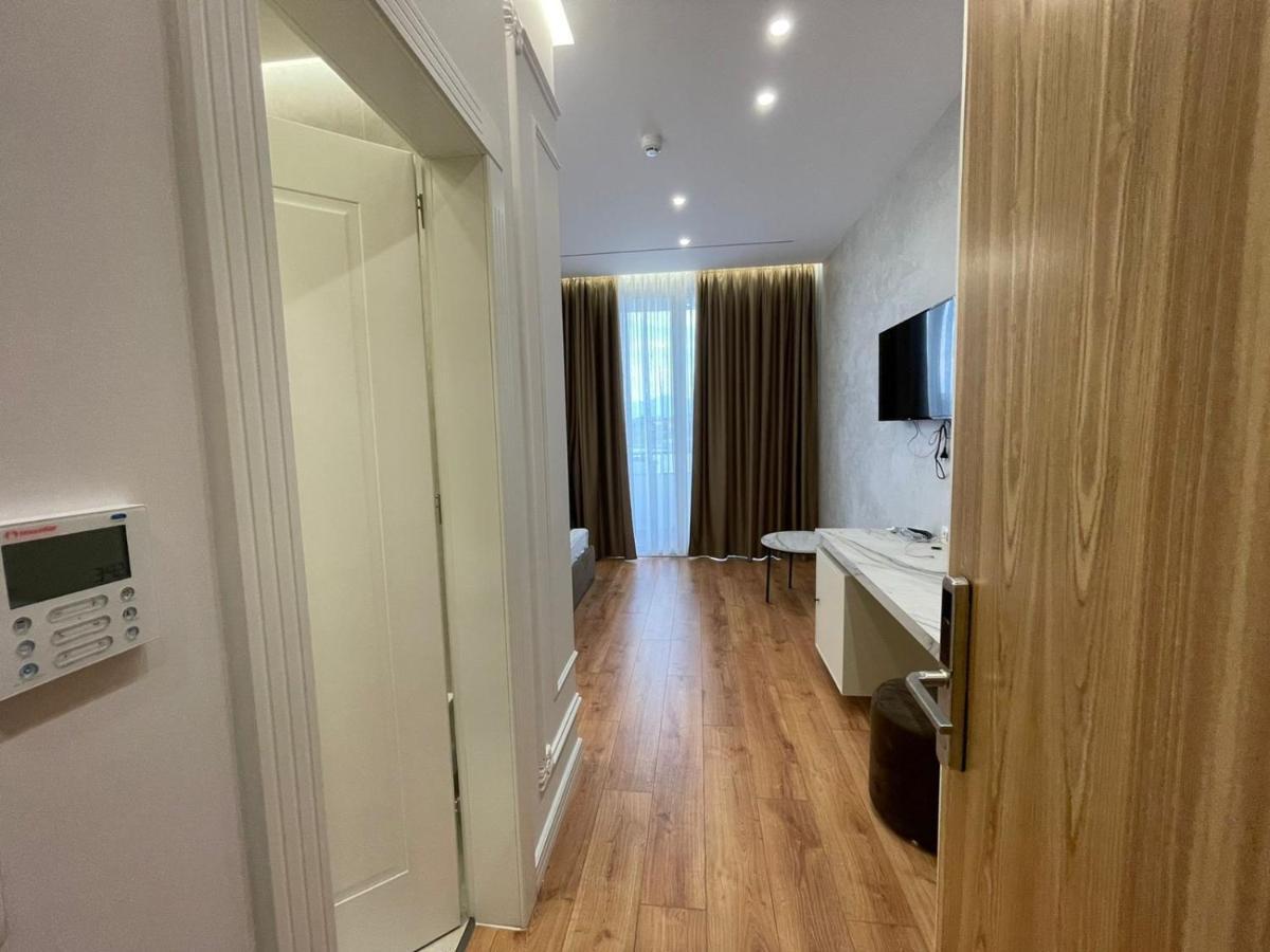 Hotel Ujvara Belsh Экстерьер фото